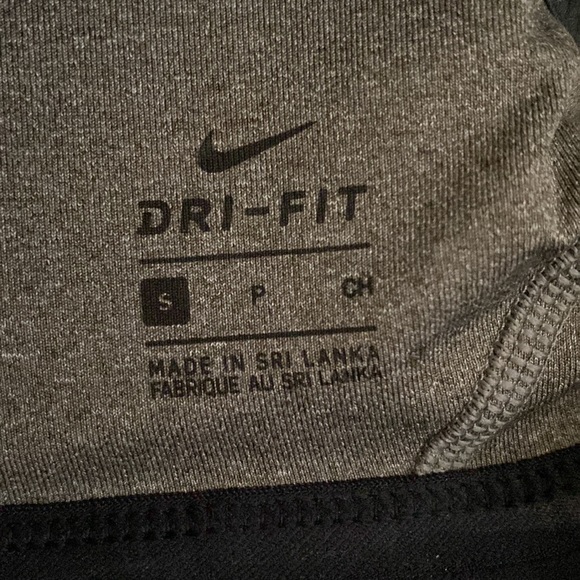 NIKE | NWT Dri-Fit Sports Bra - Picture 7 of 8